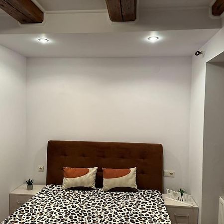 Iazi Apartament Braszów Zewnętrze zdjęcie